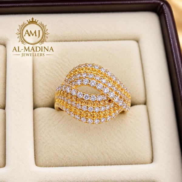 Zarnoor Luxe Gold Ring