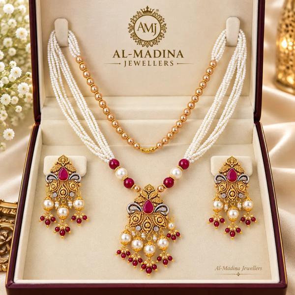 Aabroo Royal Pendant Set