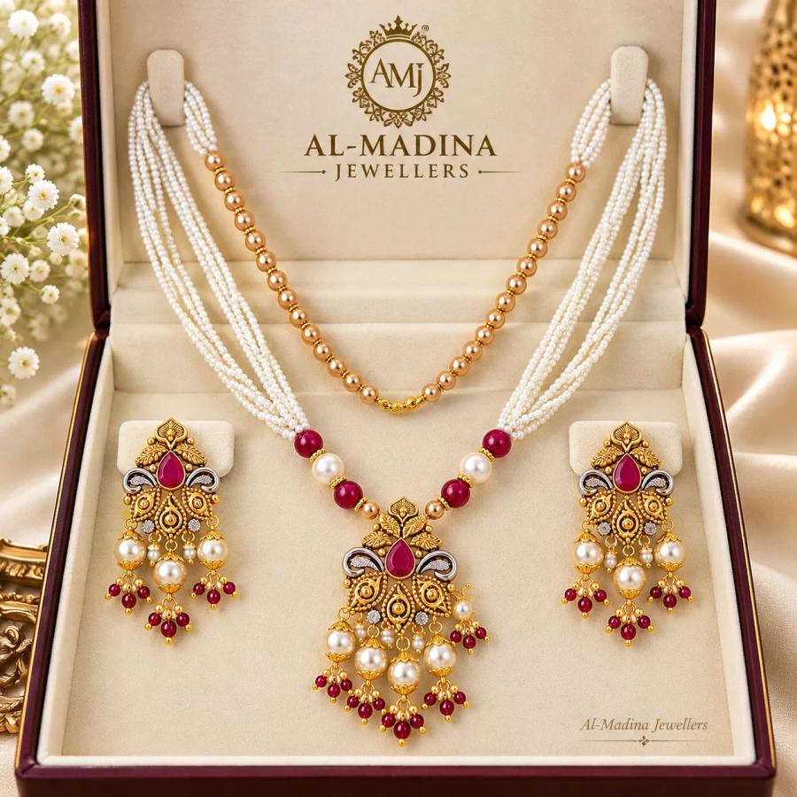 Aabroo Royal Pendant Set